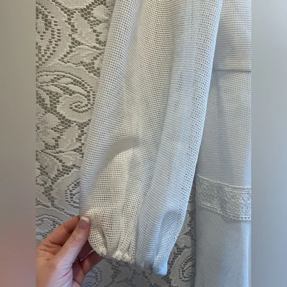 BCBG MAX AZRIA Minna Mesh Off White Mini Dress with Lace Trim Pristine NWT!!! - Picture 9 of 16